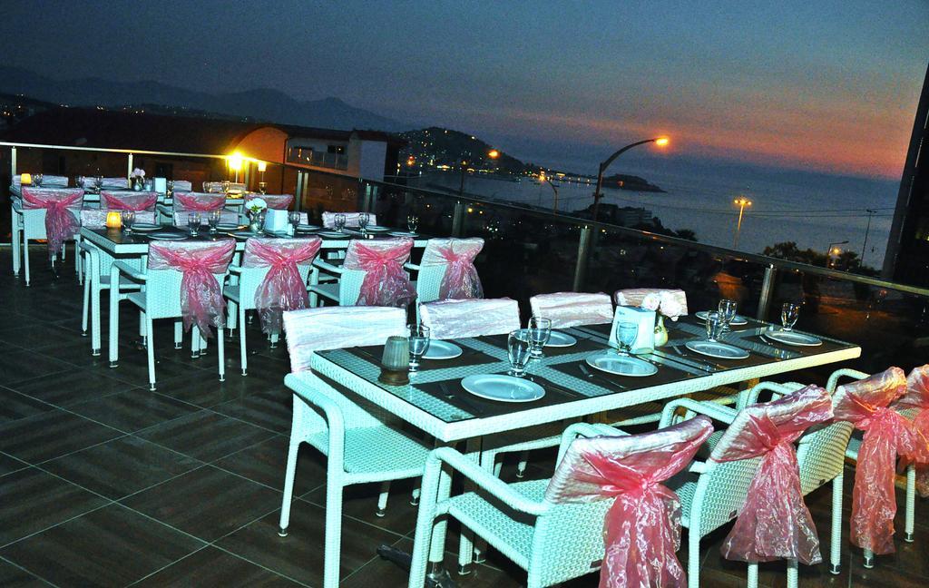 Comfort Ada Class Hotel Kusadası Exteriör bild