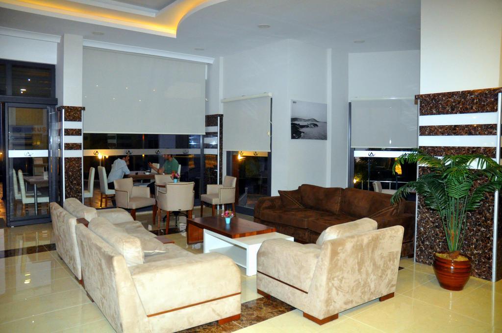 Comfort Ada Class Hotel Kusadası Exteriör bild